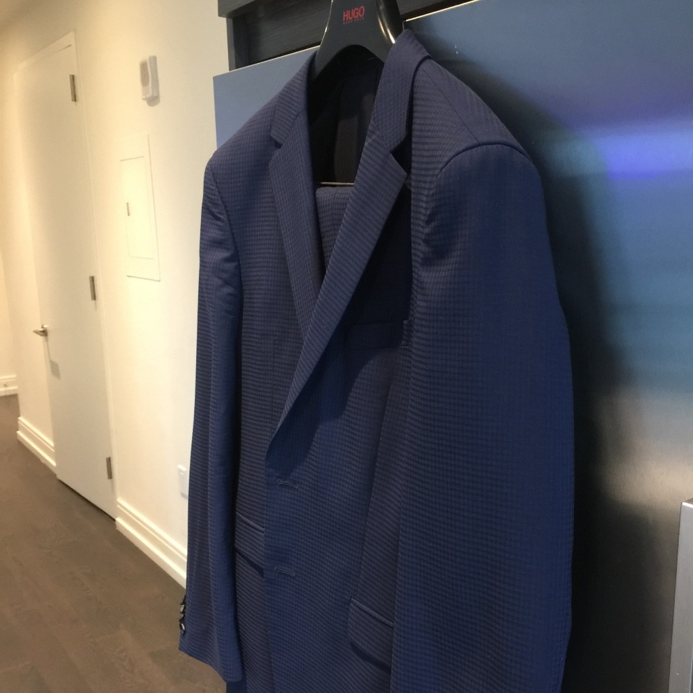 Hugo Boss Suit (Blue)